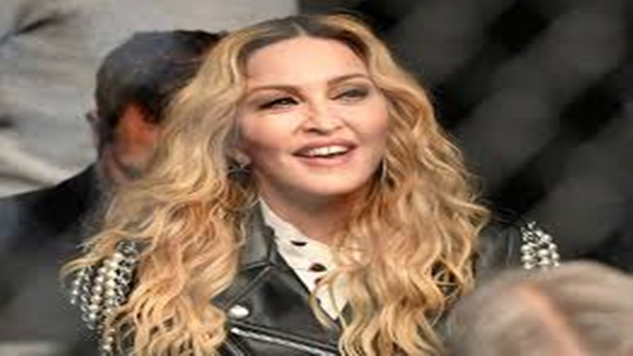 Madonna'ya konsere geç çıktığı gerekçesiyle hayranları dava açıyor