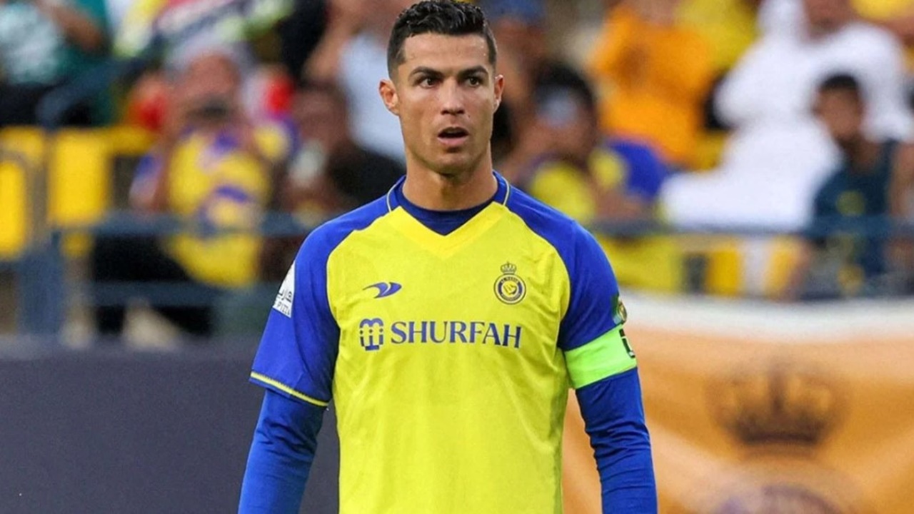Portekizli yıldız Cristiano Ronaldo’dan tribünlere müstehcen hareket