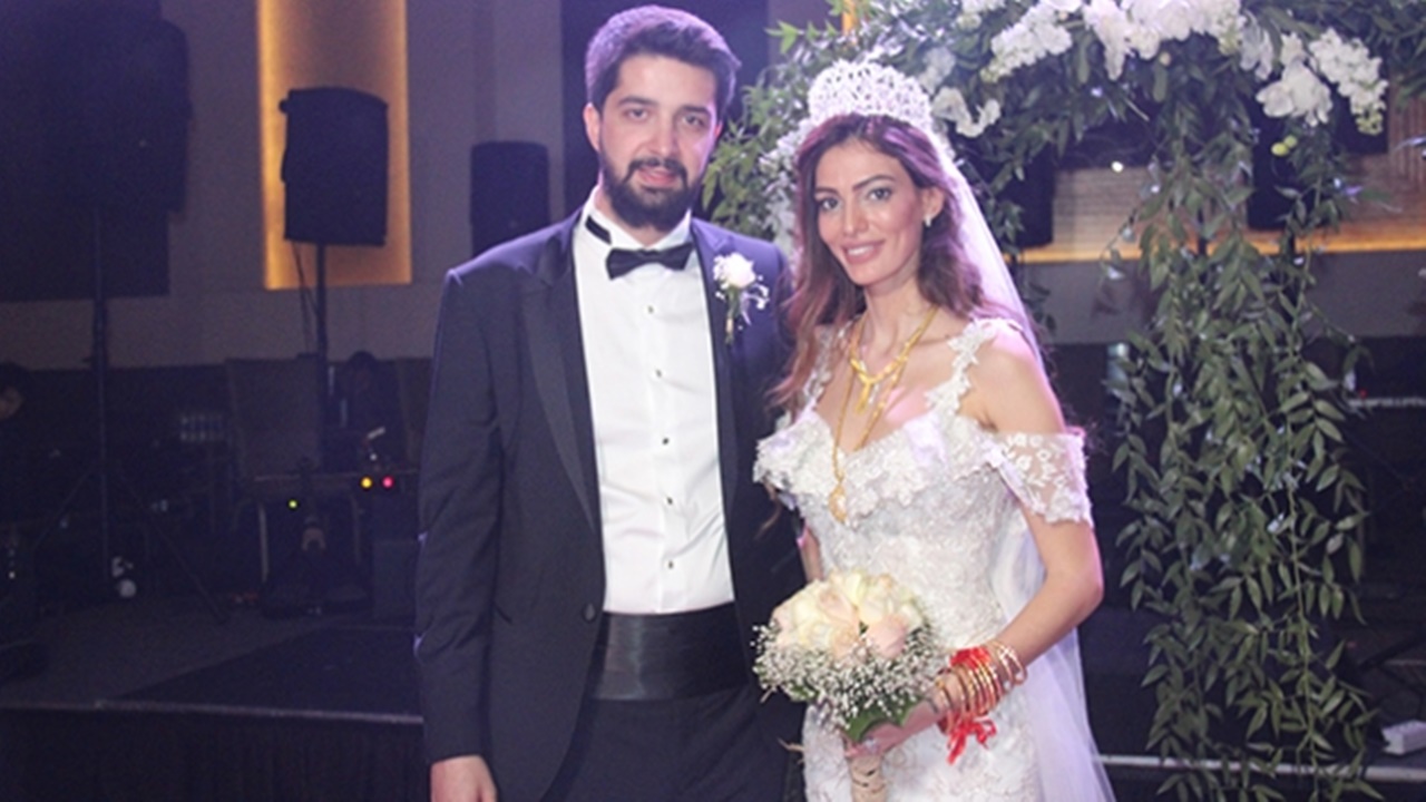 Ebru Gündeş'le evlenen Murat Özdemir'in eski eşi; Rabbim kul senin, ceza senin