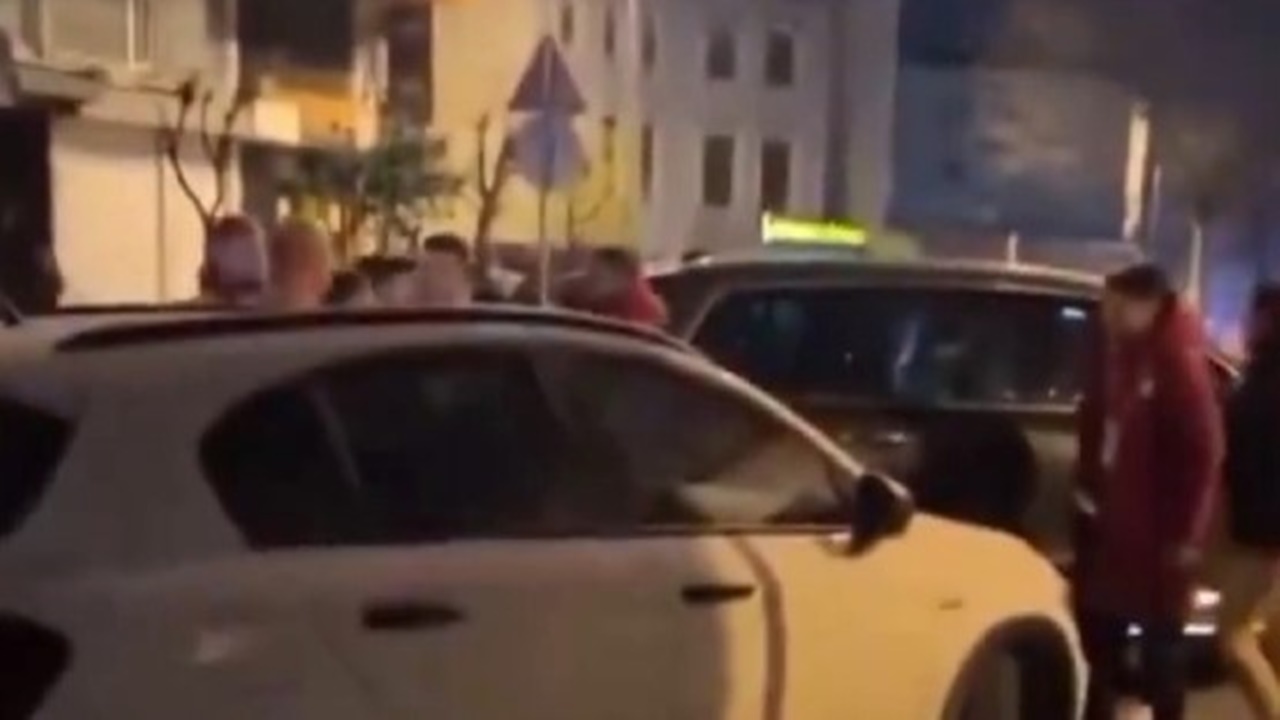 Kerem Aktürkoğlu’na trafikte şok sözler! Karagümrük maçı sonrası yaşananlar kamerada