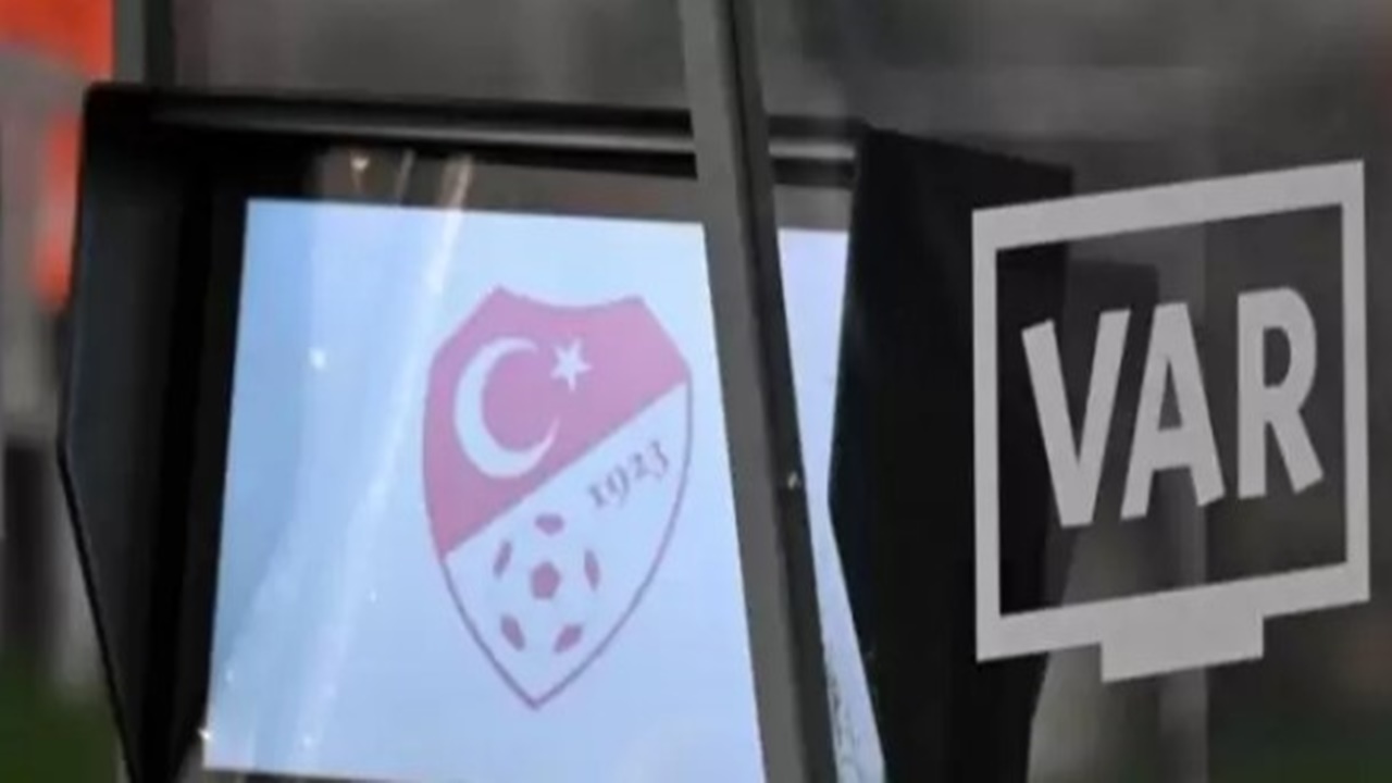 Beşiktaş Galatasaray maçı VAR kayıtları açıklandı! Süper Lig Beşiktaş Galatasaray derbisi VAR konuşmaları
