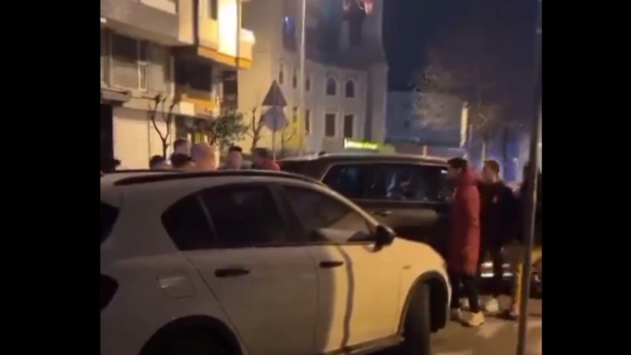 Galatasaraylı futbolcu Kerem Aktürkoğlu'nun yolunu kesmişlerdi! O şahıslar yakalandı