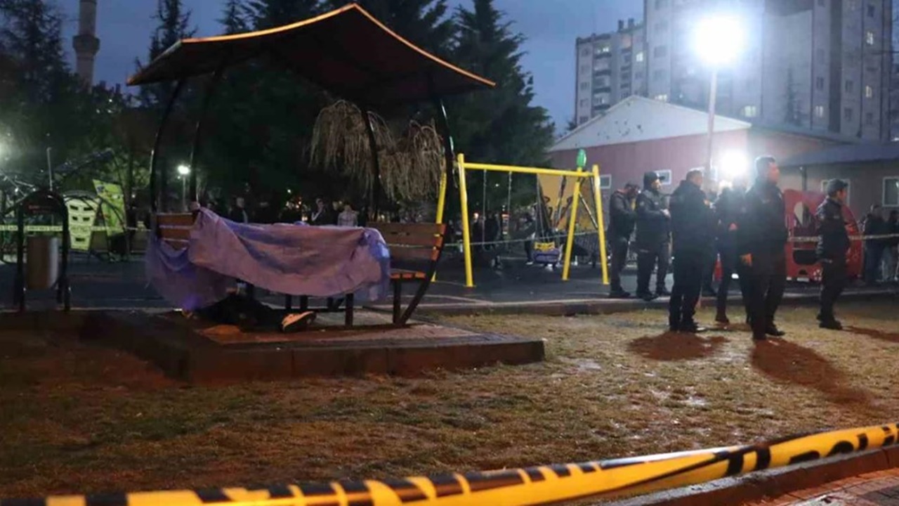 Kayseri'de bir parkta 16 yaşındaki çocuğu pompalı tüfekle öldürdüler