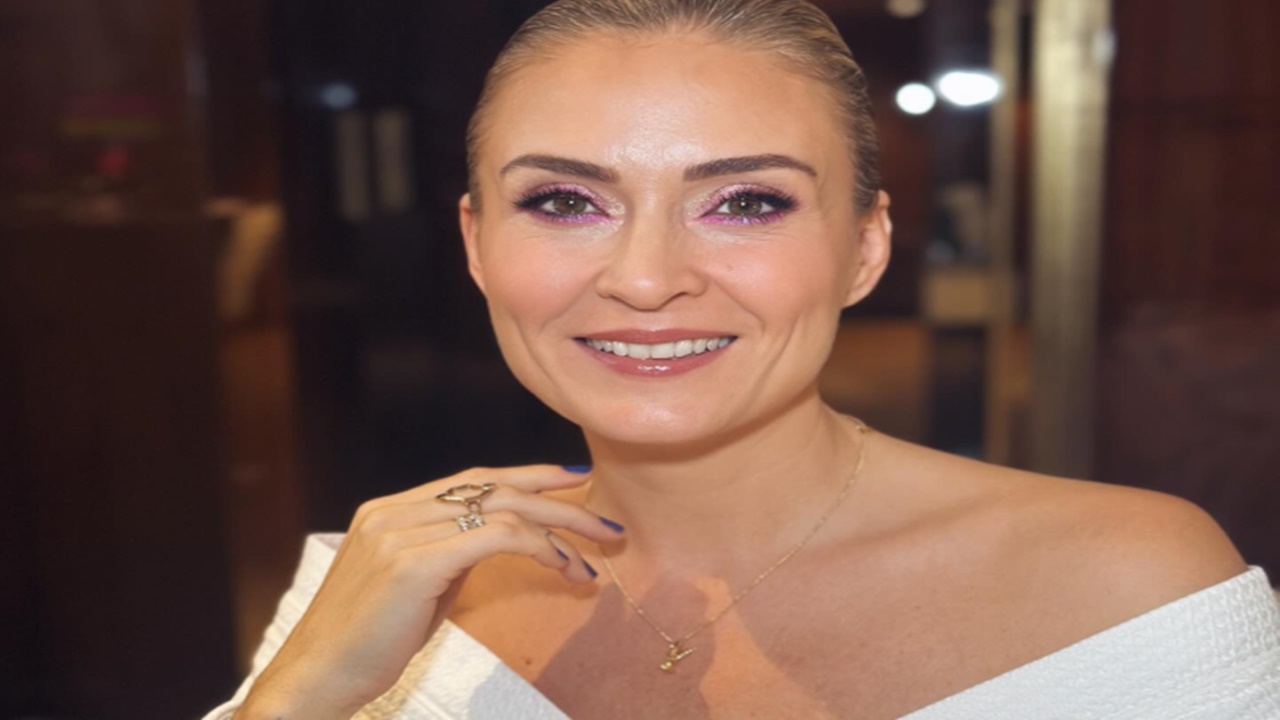 Ceyda Düvenci’nin yani aşkı