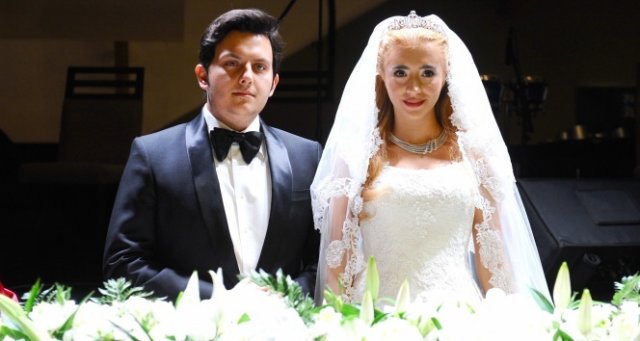 Ali Ağaoğlu'nun kızına Uludağ'da görkemli düğün