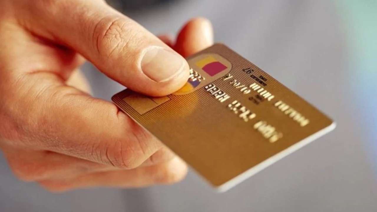 Kredi kartı limitleri düşüyor! Bayram sonrası için talimat bankalara ulaştı