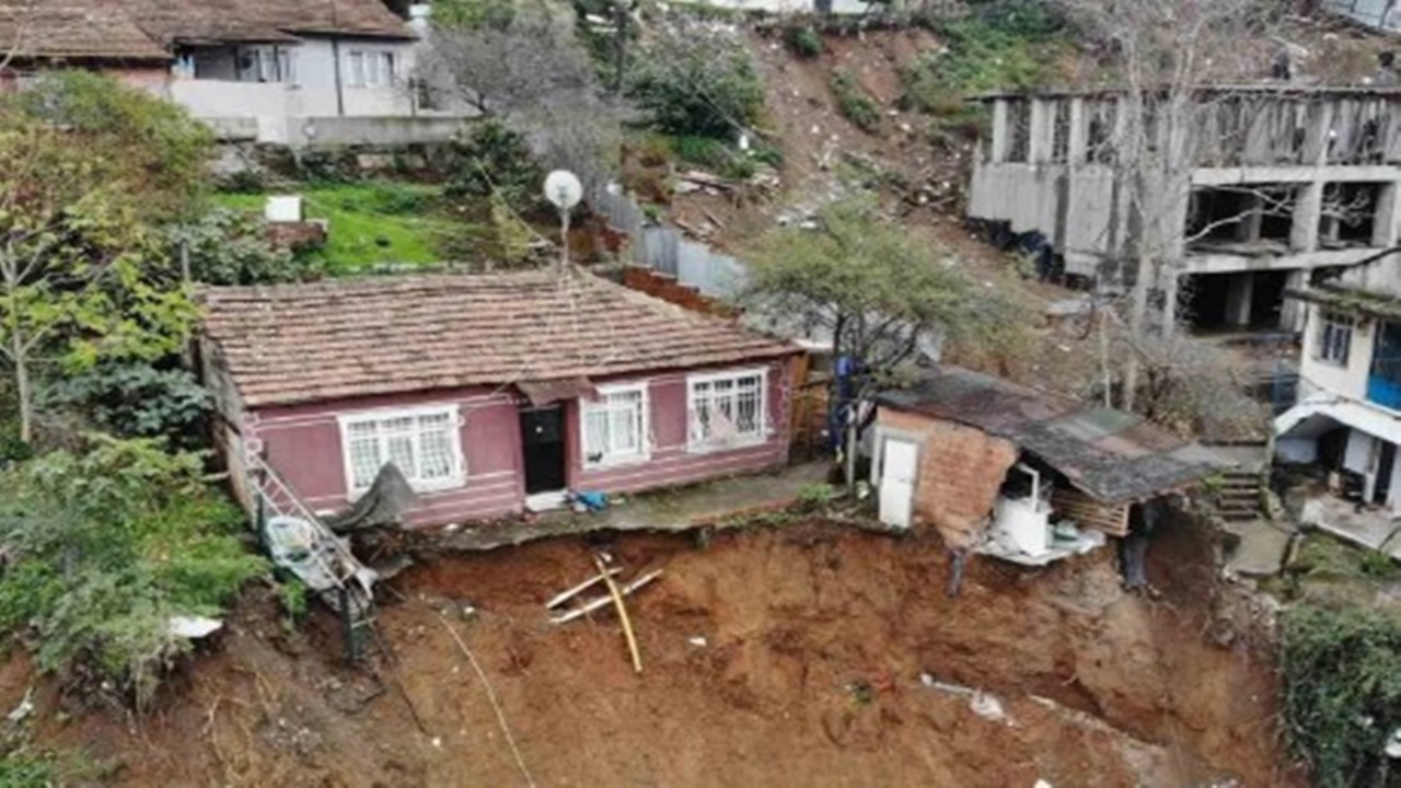 İstanbul Gaizosmanpaşa’da toprak kayması son durum
