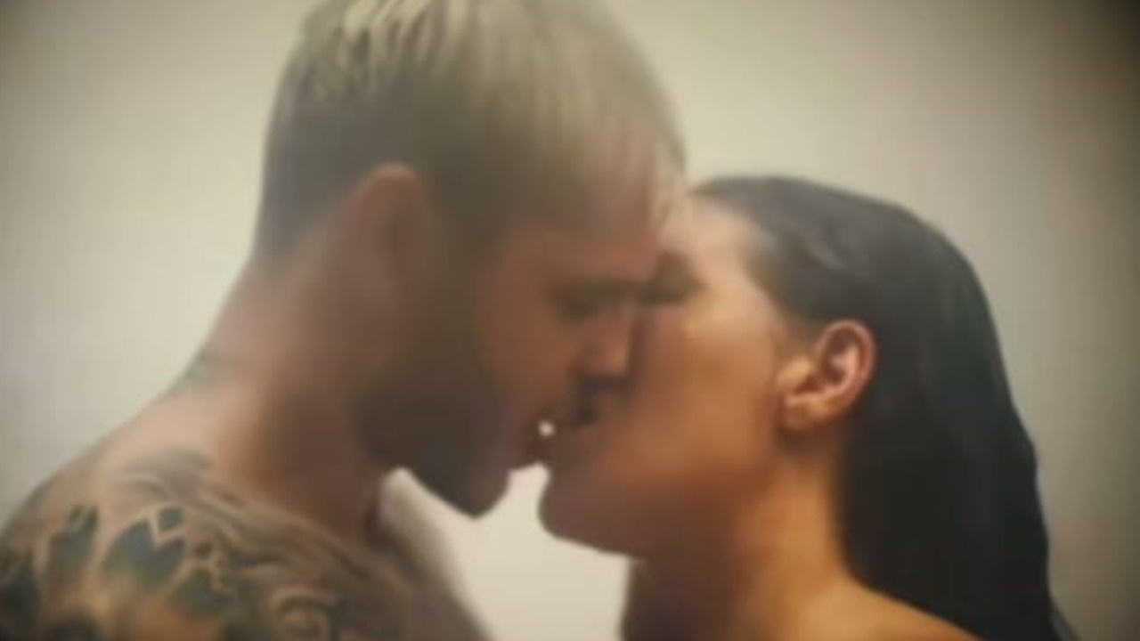 Batuhan Karadeniz Icardi ve Wanda’nın öpüştüğü videoya ateş püskürdü