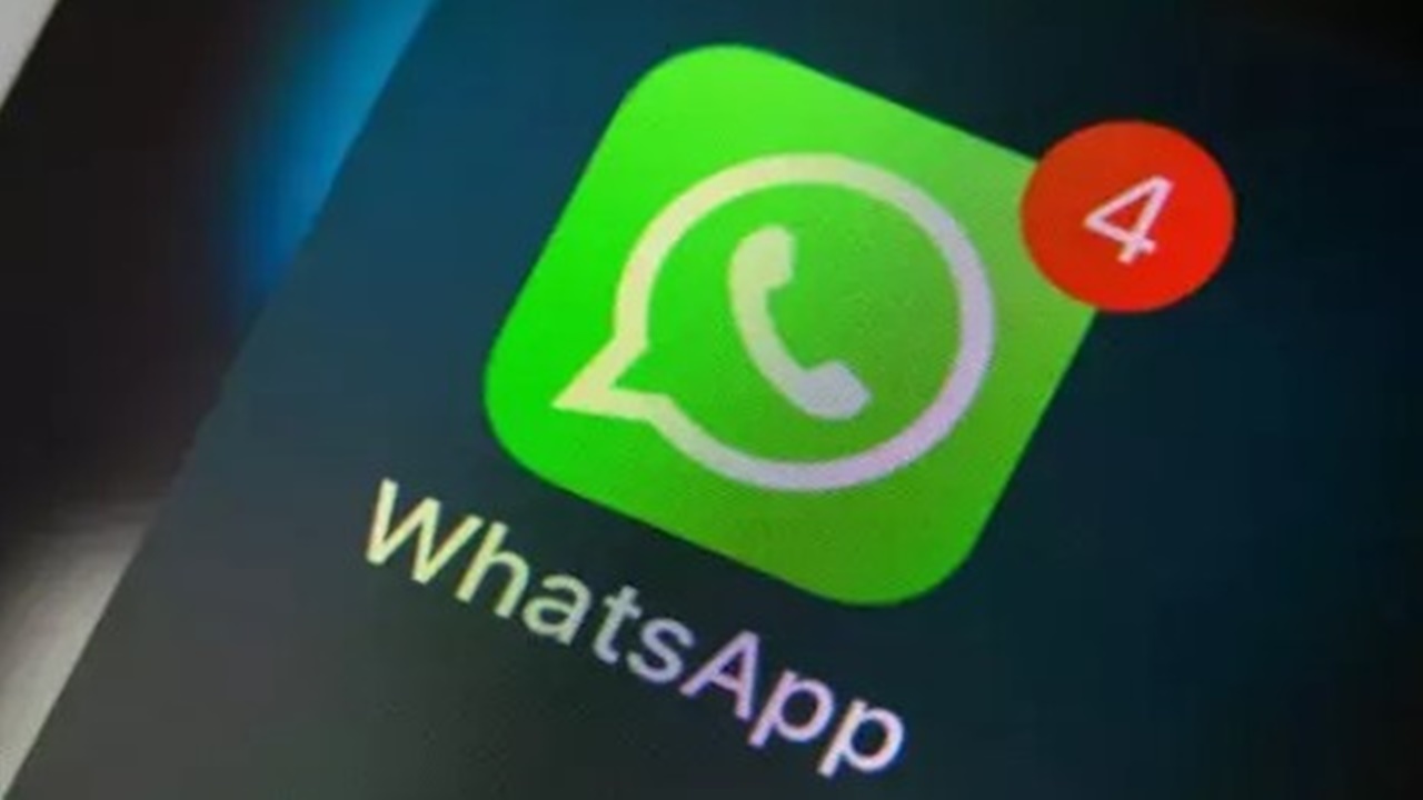 WhatsApp neden yeşil oldu? Yeşil WhatsApp rengi değiştirme nasıl yapılır?
