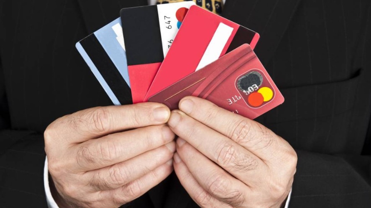 Kredi kartı kullananlara kötü haber! 4 yeni kısıtlama geliyor
