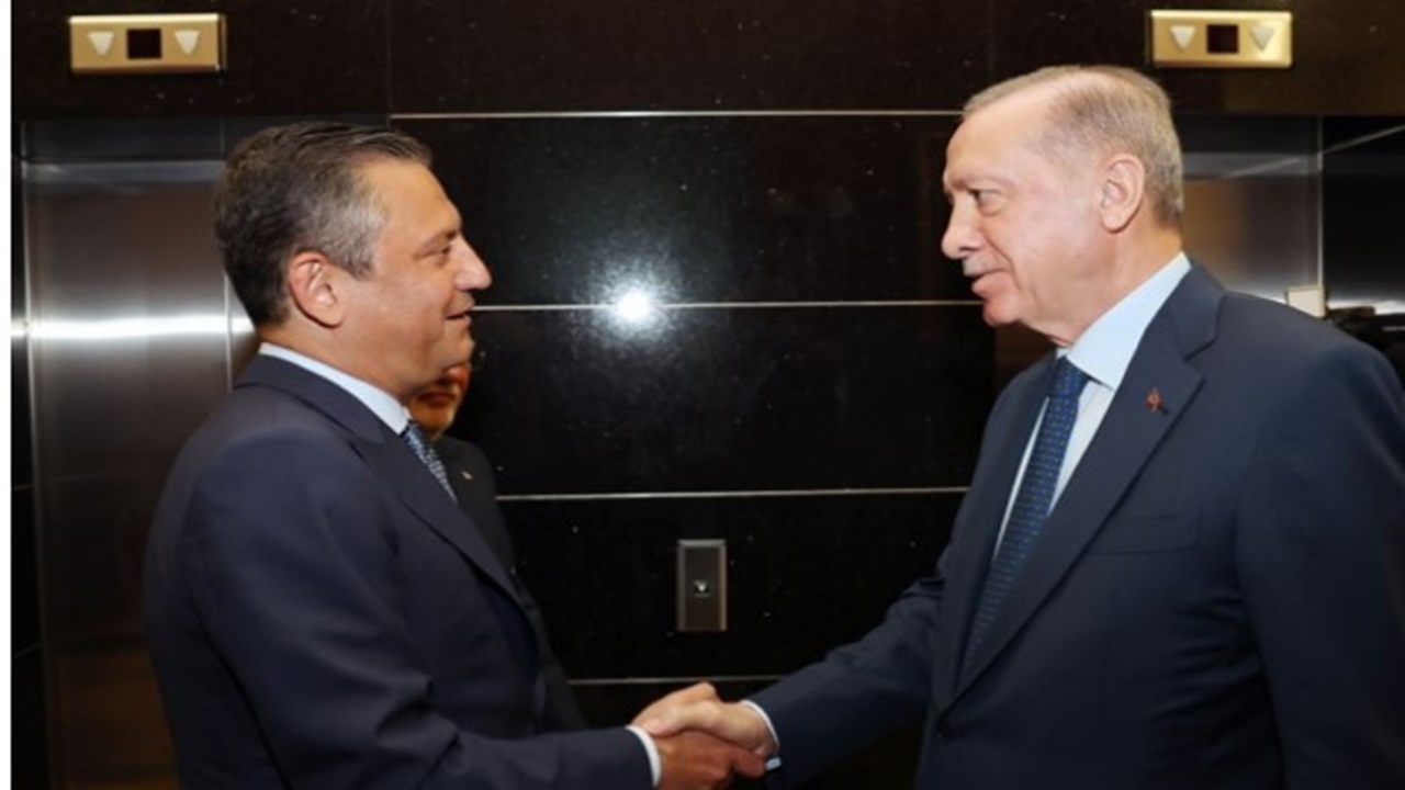 Cumhurbaşkanı Recep Tayyip Erdoğan-Özgür Özel görüşmesi başladı
