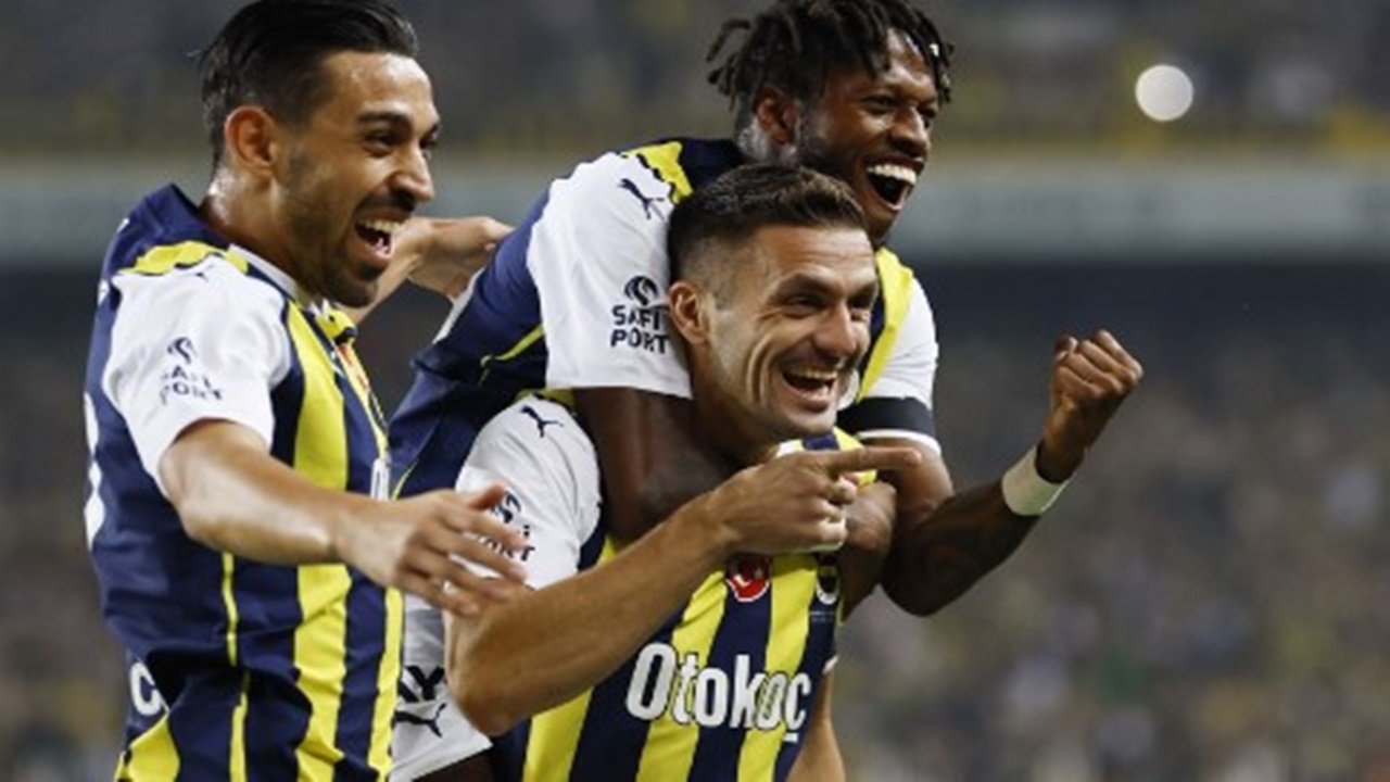 Fenerbahçe transfer haberleri SON DAKİKA! Yıldız futbolcu veda ediyor