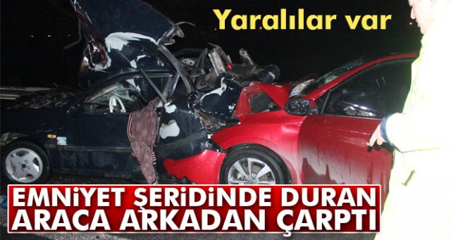 TEM'de emniyet şeridinde duran araca arkadan çarptı: 8 yaralı