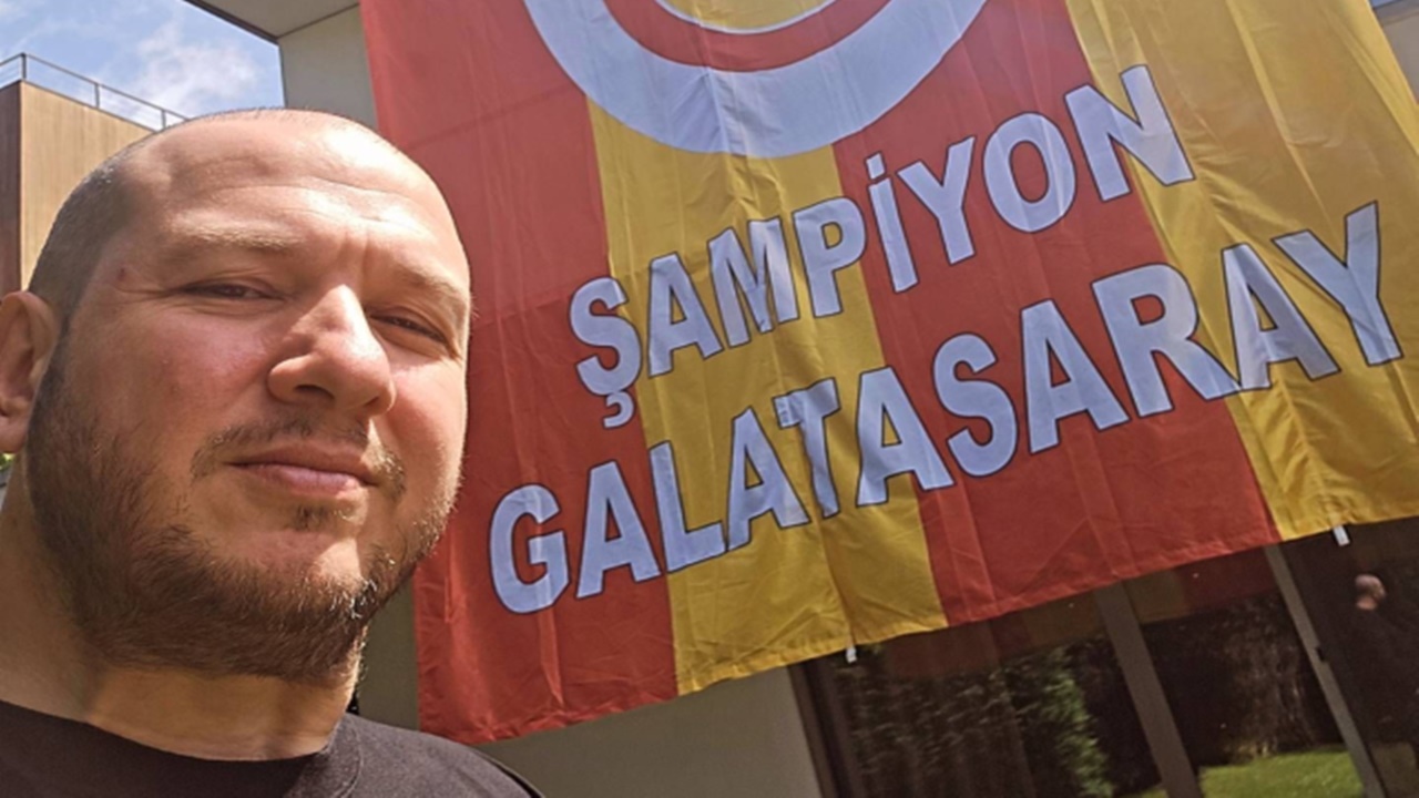 Şampiyonluk kutlamalarında adeta kendinden geçti