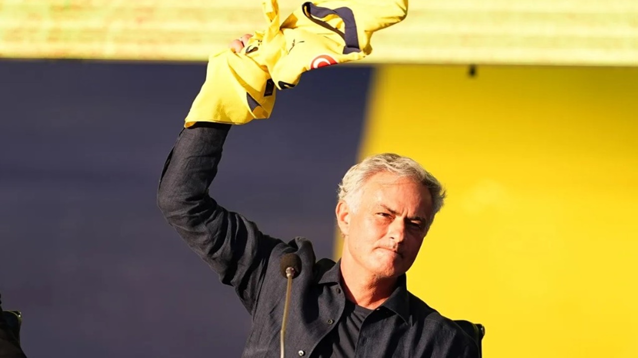 Fenerbahçe'de Jose Mourinho Dönemi Başladı