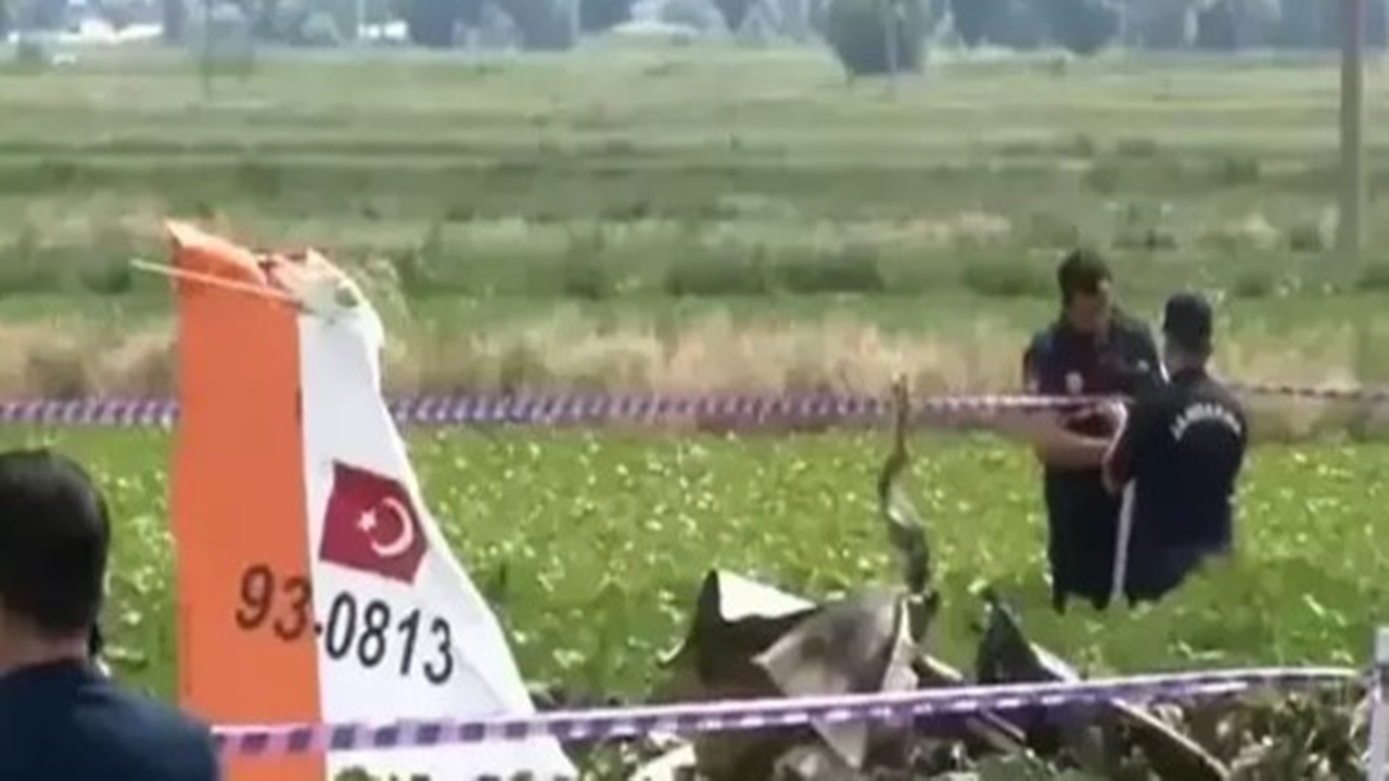 SON DAKİKA Kayseri’de eğitim uçağı düştü! MSB acı haberi duyurdu