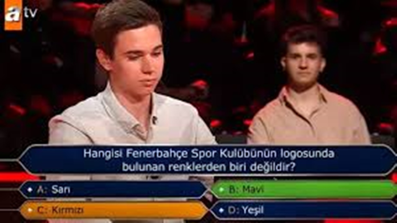 Kim Milyoner Olmak İster’de Fenerbahçeli taraftar, logolarının rengini bilemedi