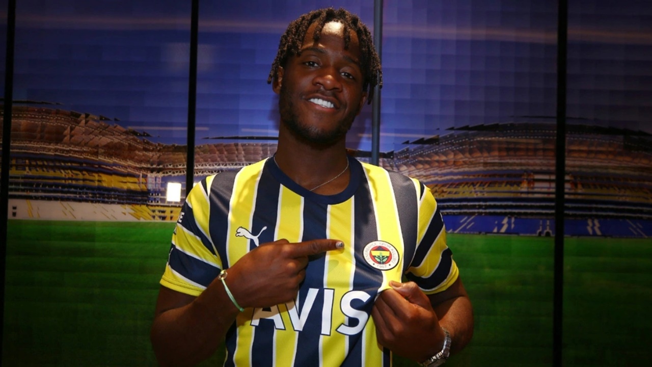 Galatasaray'dan Fenerbahçe'ye yeni transfer çalımı! Michy Batshuayi’de sona gelindi
