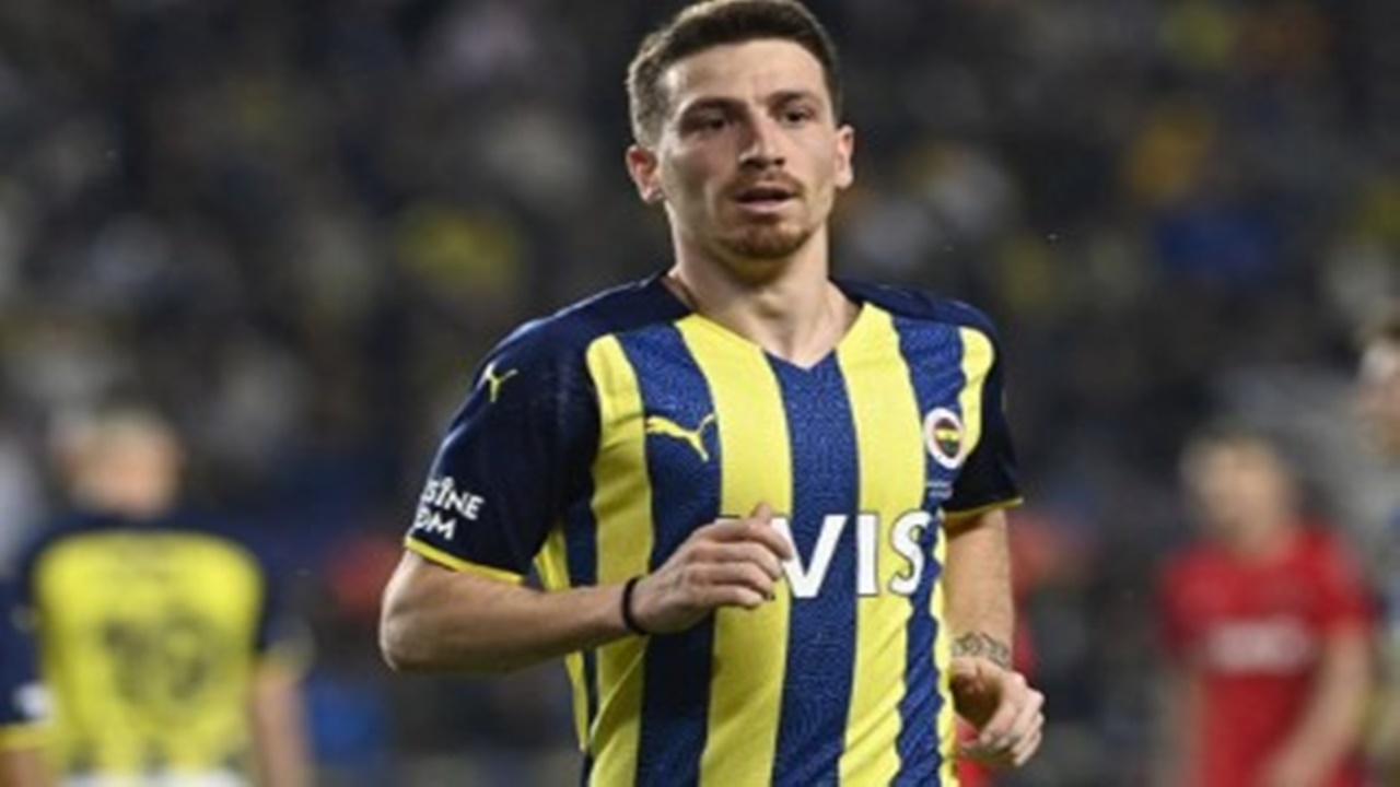 Fenerbahçe’den Mert Hakan Yandaş kararı! Kalıyor mu gidiyor mu belli oldu