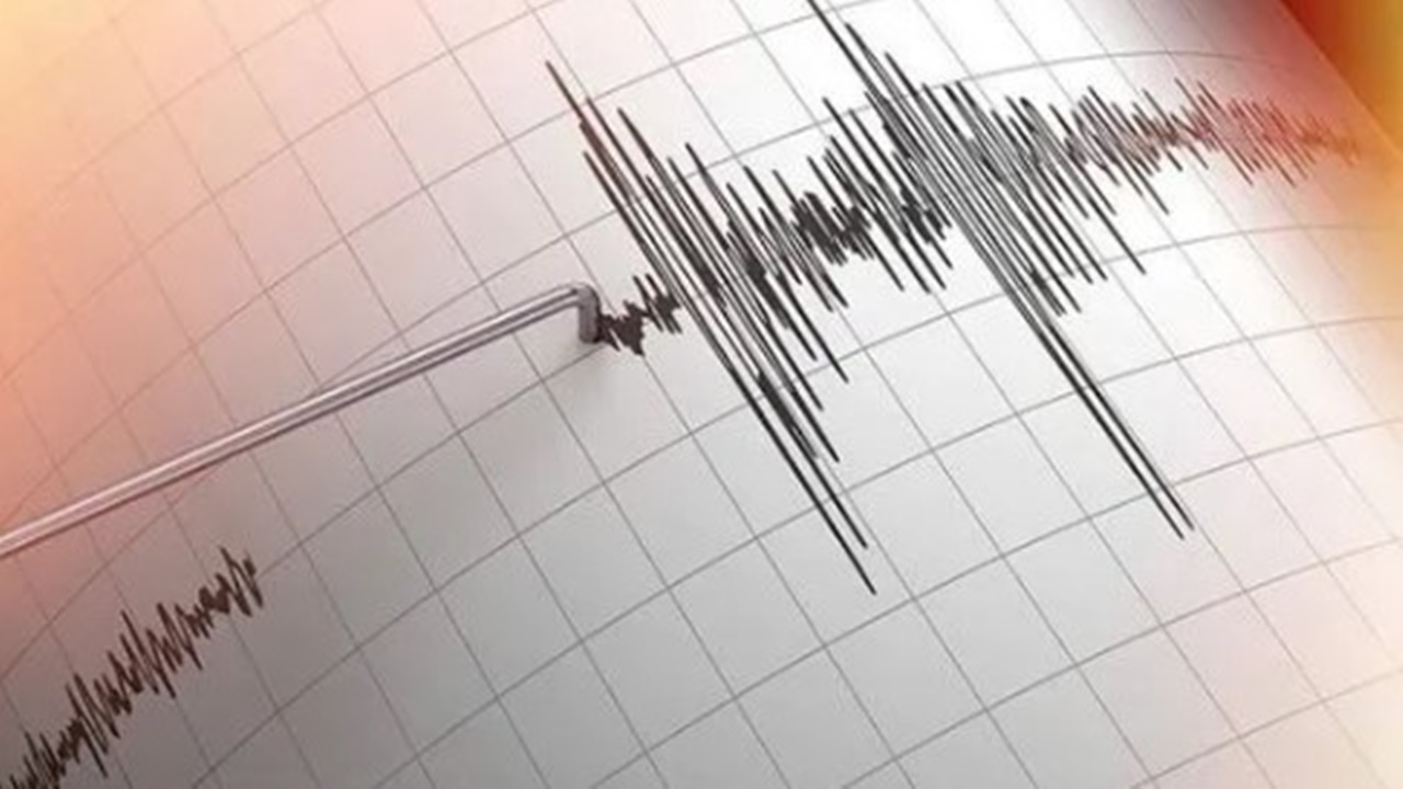 SON DAKİKA Manisa’da korkutan deprem! Yıkım var mı, deprem kaç şiddetinde oldu?