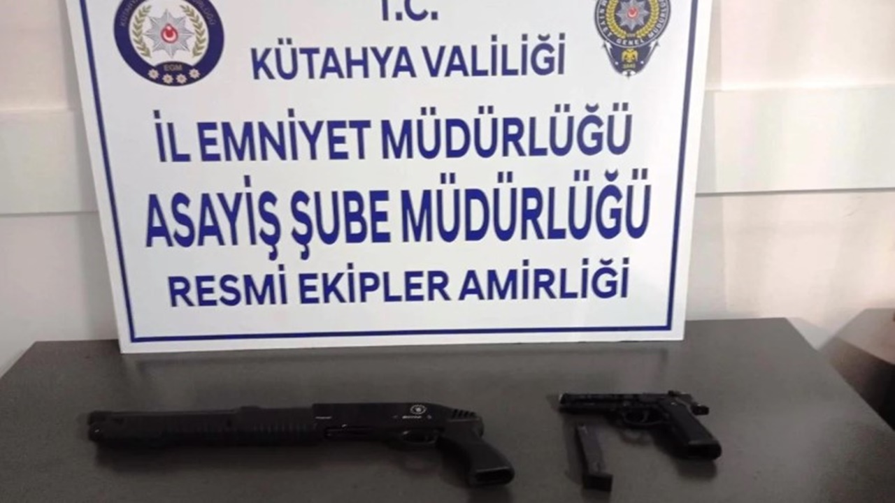 Kütahya'da eşini tehdit eden şahsın evinde silah bulundu