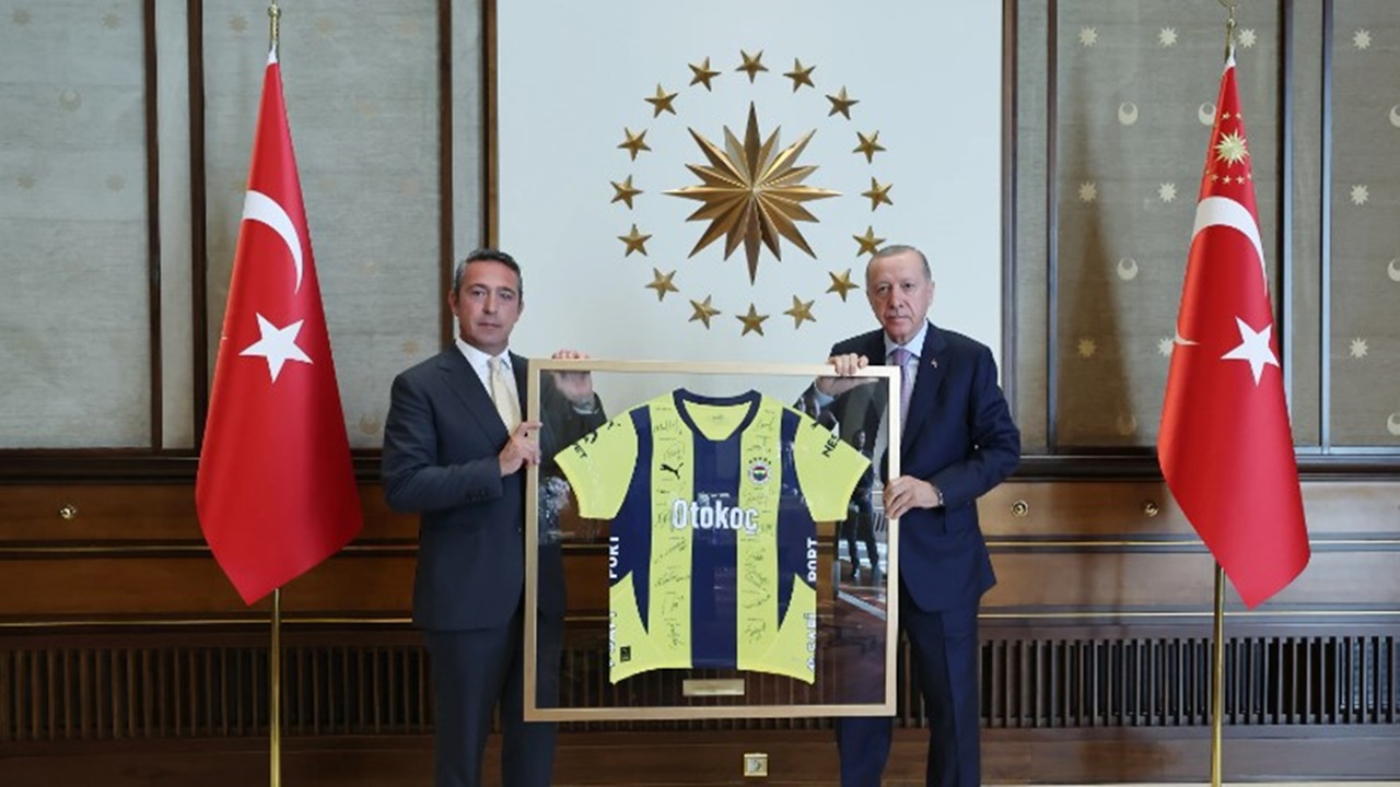 Fenerbahçe başkanı Ali Koç Cumhurbaşkanı Erdoğan'ı ziyaret etti