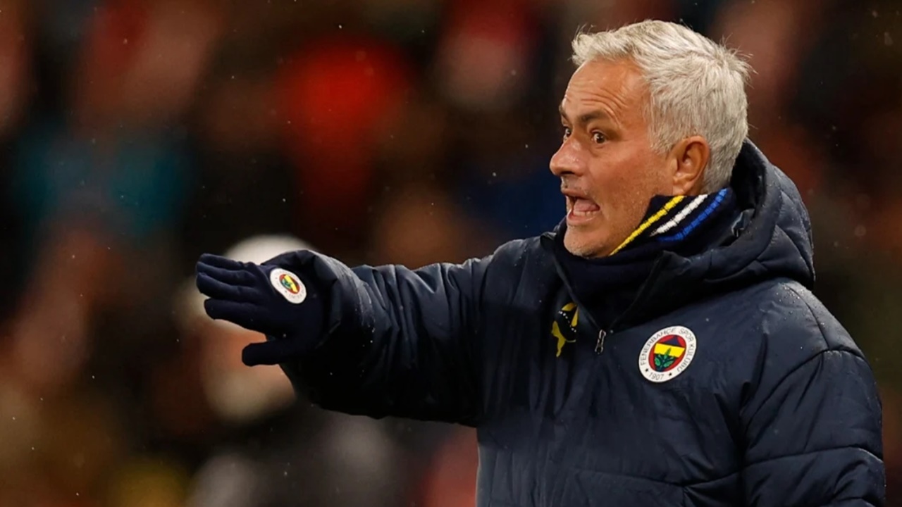 Jose Mourinho Türkiye'yi terk etmişti; Sebebi belli oldu