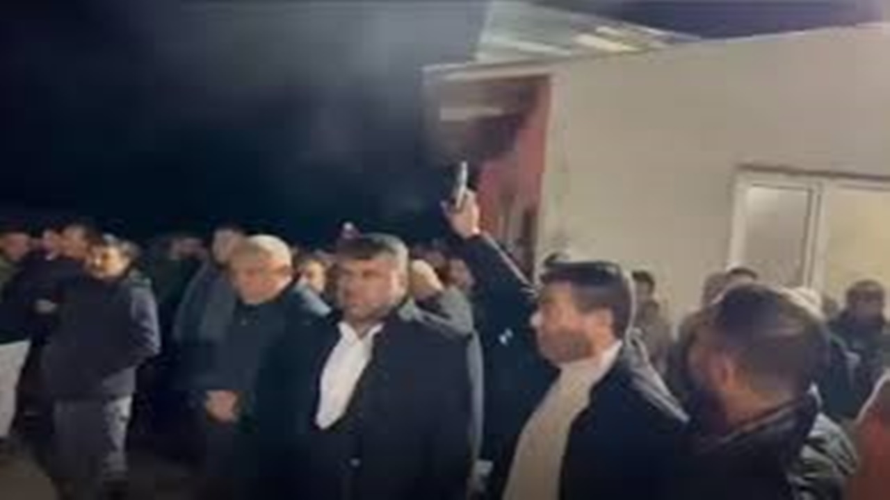 MHP'li belediye başkanı düğünde silahla ateş açtı