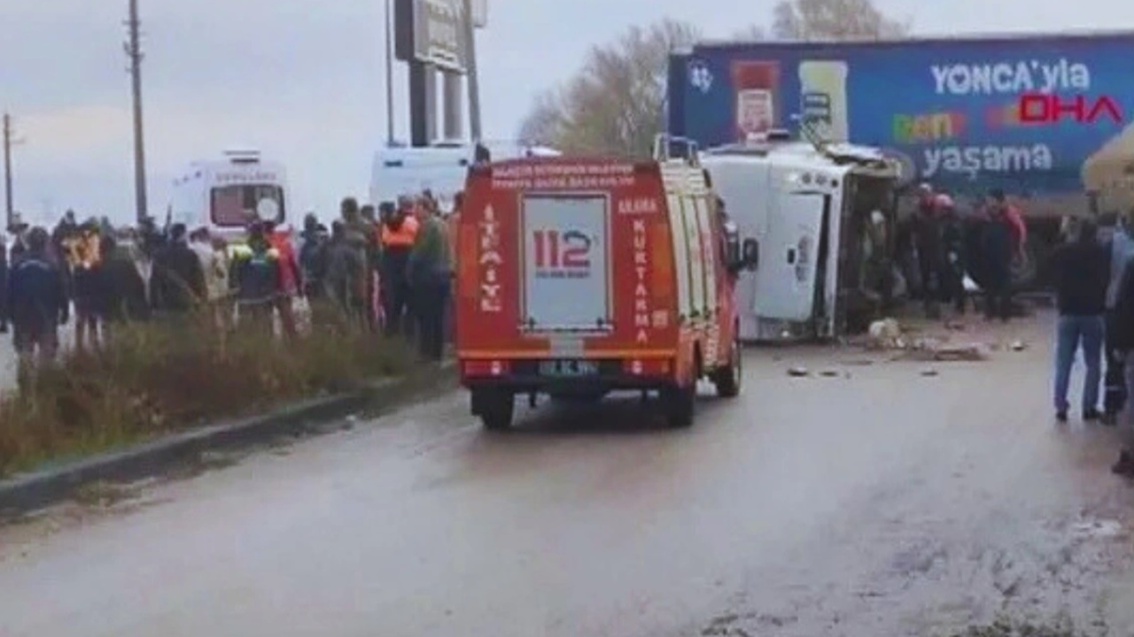 Balıkesir’de feci kaza! Öğrenci servisi TIR’la çarpıştı: 8 öğrenci ağır yaralı