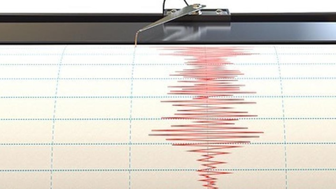 4.5 şiddetinde deprem! AFAD SON DAKİKA açıkladı