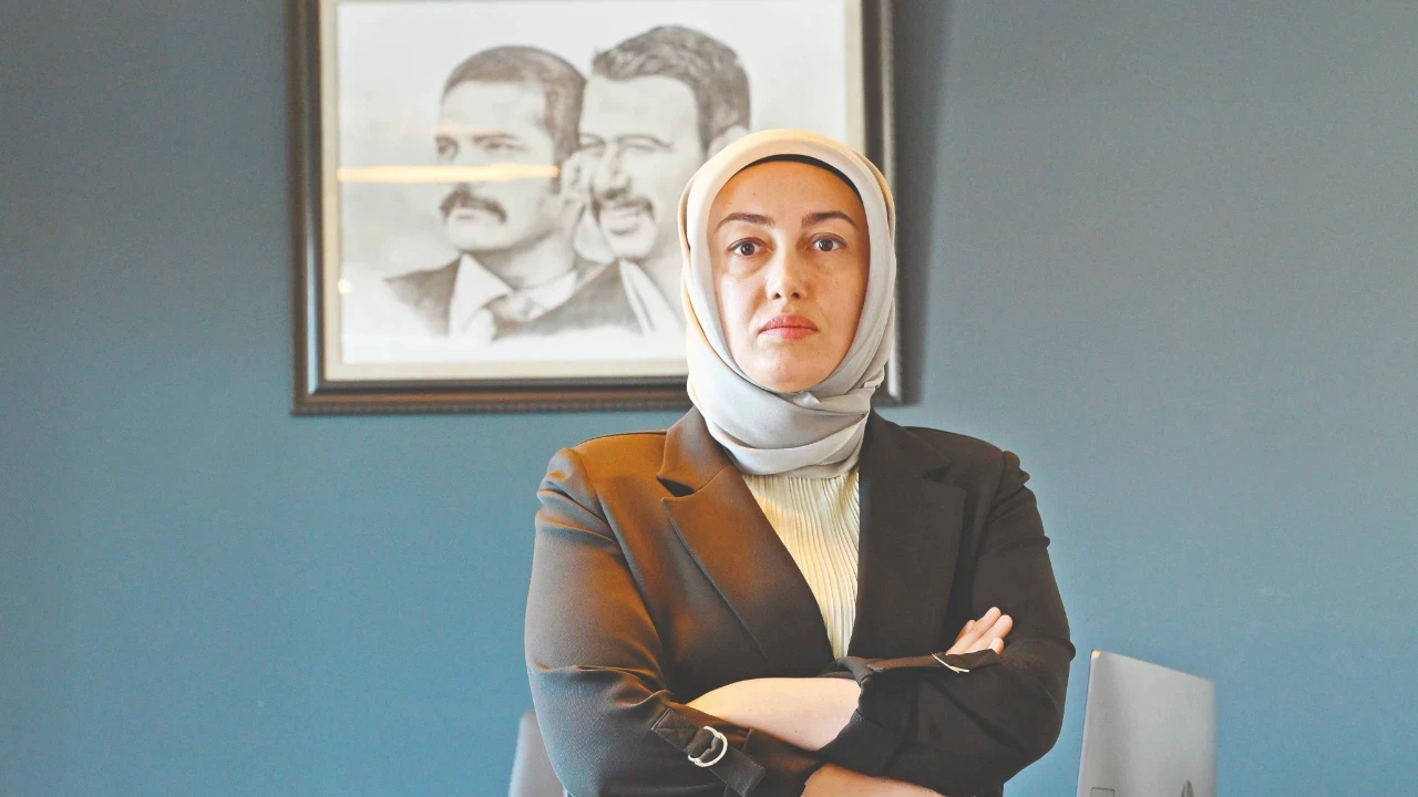 Sinan Ateş'in eşi Ayşe Ateş, Mahmut Tanal'a desteğe gidiyor