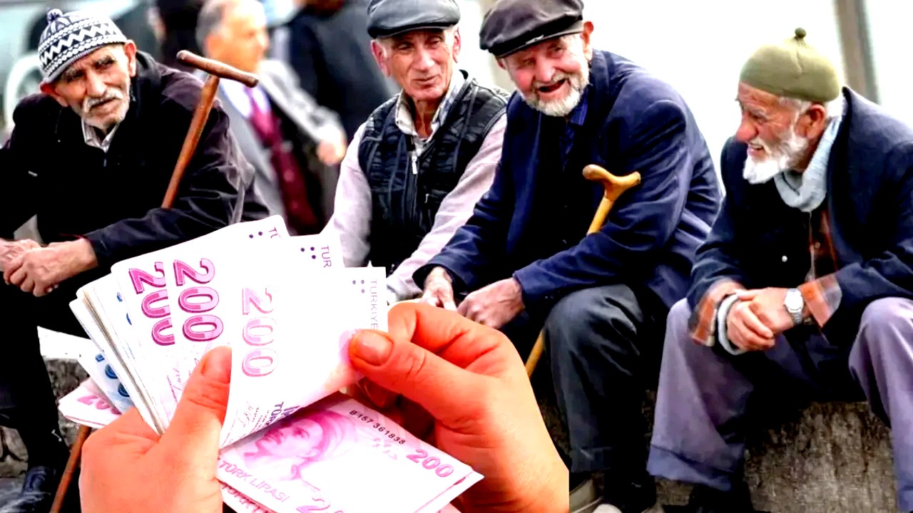 Emekliye sabah 09.22 müjdesi; çift maaş ikramiye + ek ödeme açıklandı