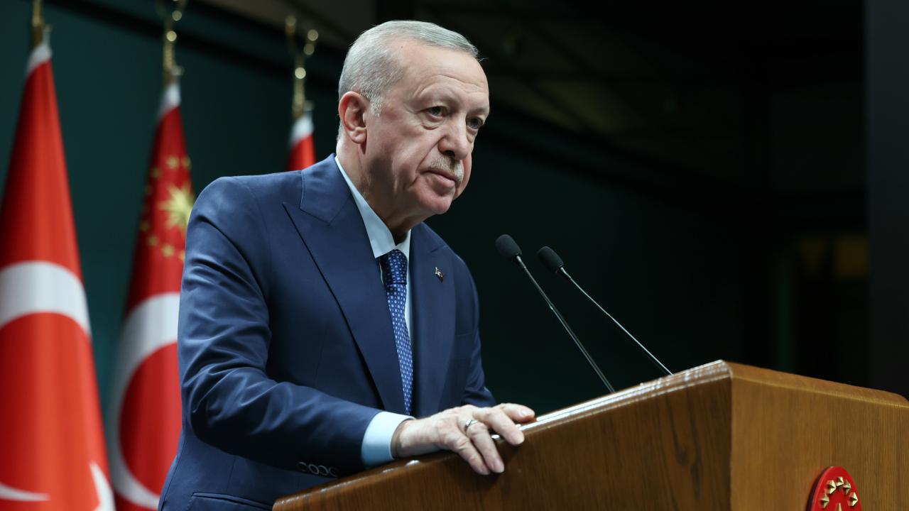 İlk adım geldi; Emekli maaşına asgari ücret zammı müjdesi