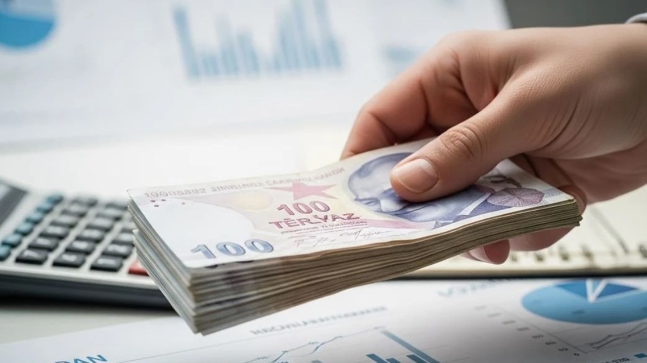 İhtiyaç kredisi faiz oranları düştü! 100 bin TL için 12, 24, 36 ay vadeli yeni ödeme tablosu