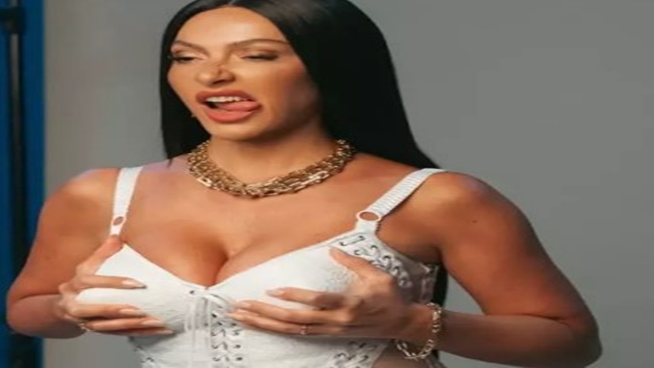 Hadise kırışıklıkları için gelen yorumlara karşı sessizliğini bozdu