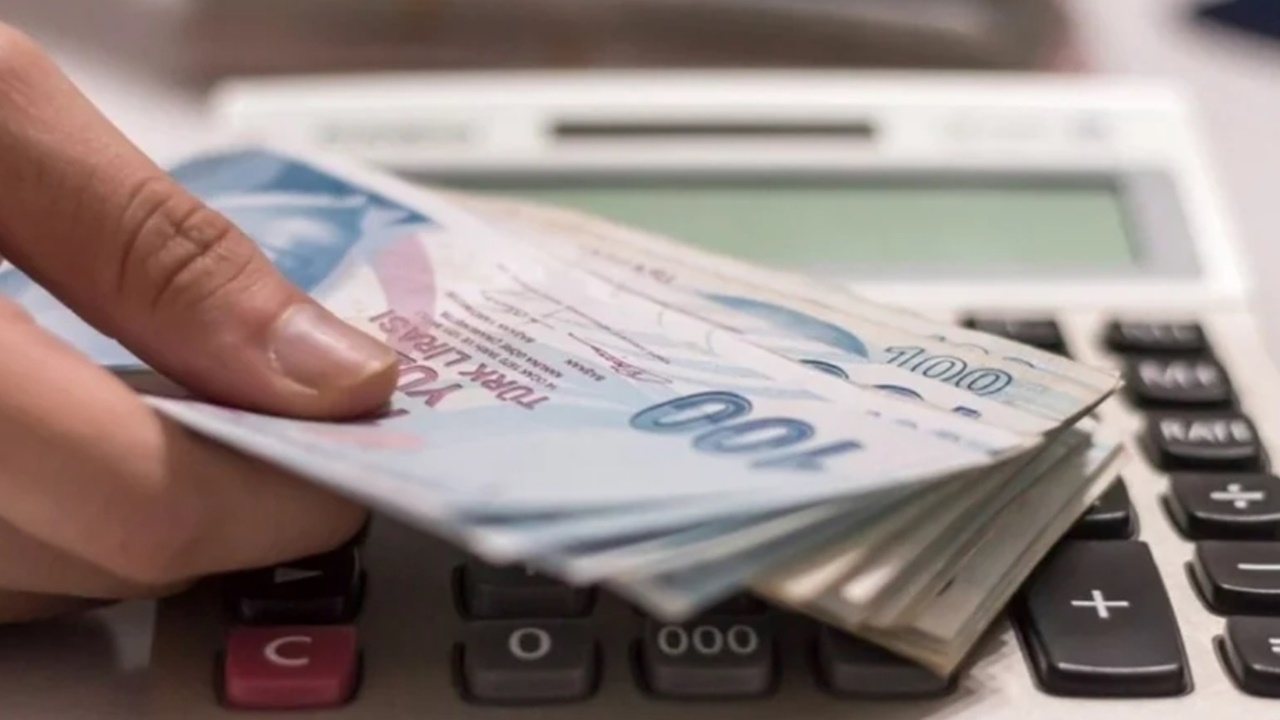 Emeklilere kötü haber! O tarihe kadar başvuru yapmayanın maaşı düşecek