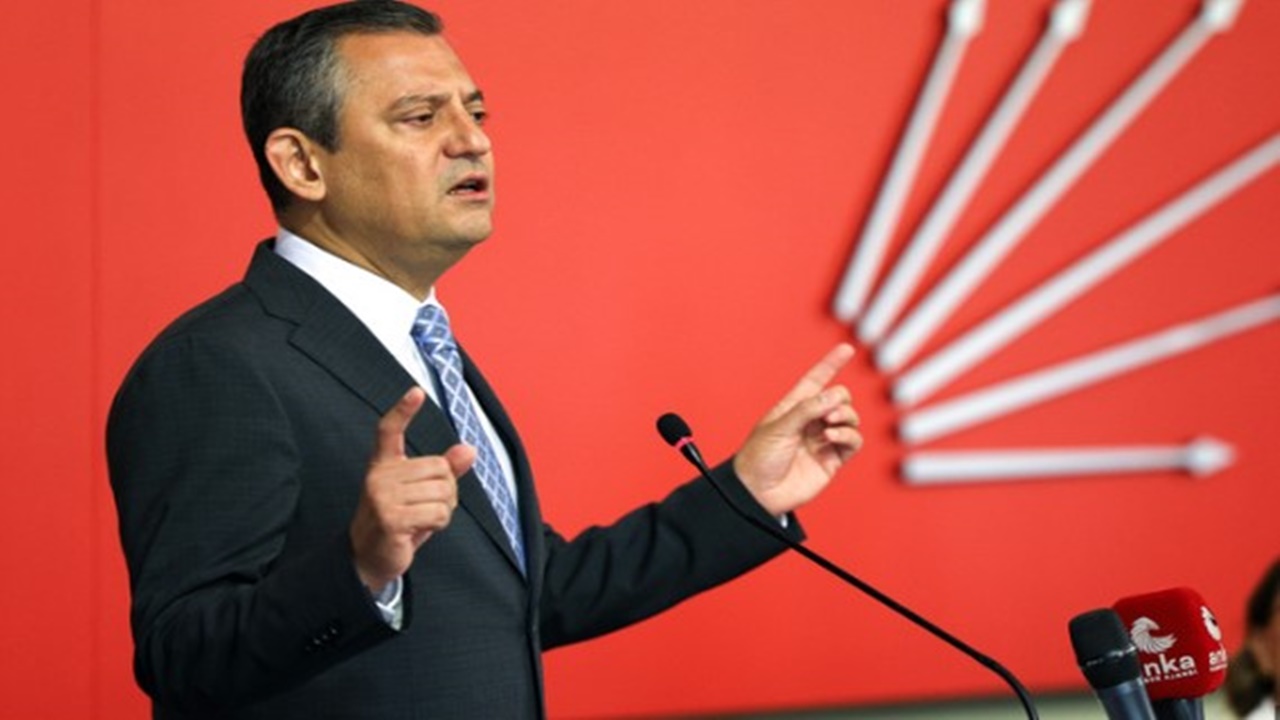 Özgür Özel siyaseti bırakacağını açıkladı! CHP liderinden iddialı sözler