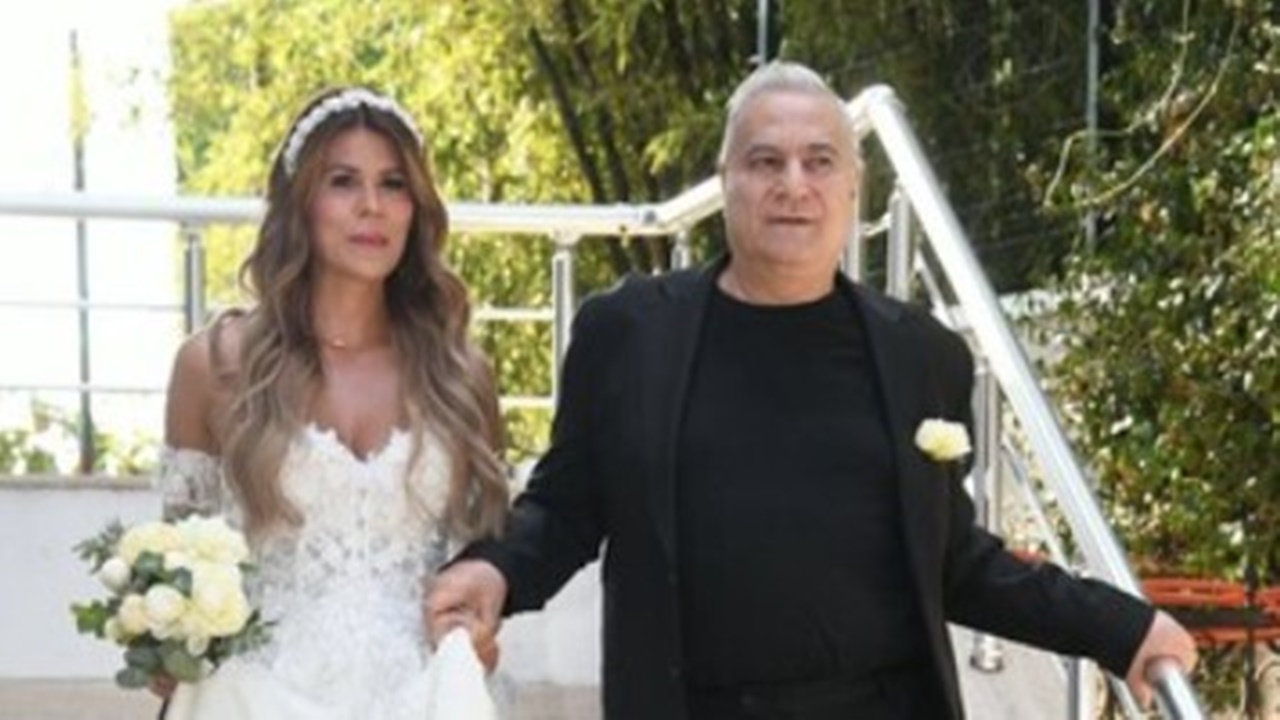 Mehmet Ali Erbil kendisinden 40 yaş küçük sevgilisiyle evlendi