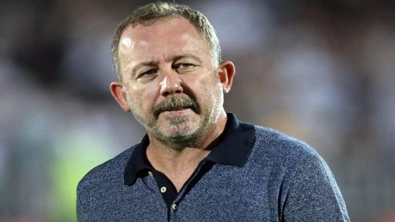 Beşiktaş’ta Ayrılık Rüzgarı: Sergen Yalçın 3 Futbolcunun Biletini Kesti