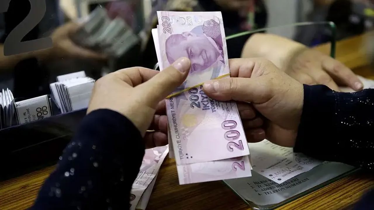 Emekli ve memur maaşında yeni zam hesabı! En düşük aylık değişiyor