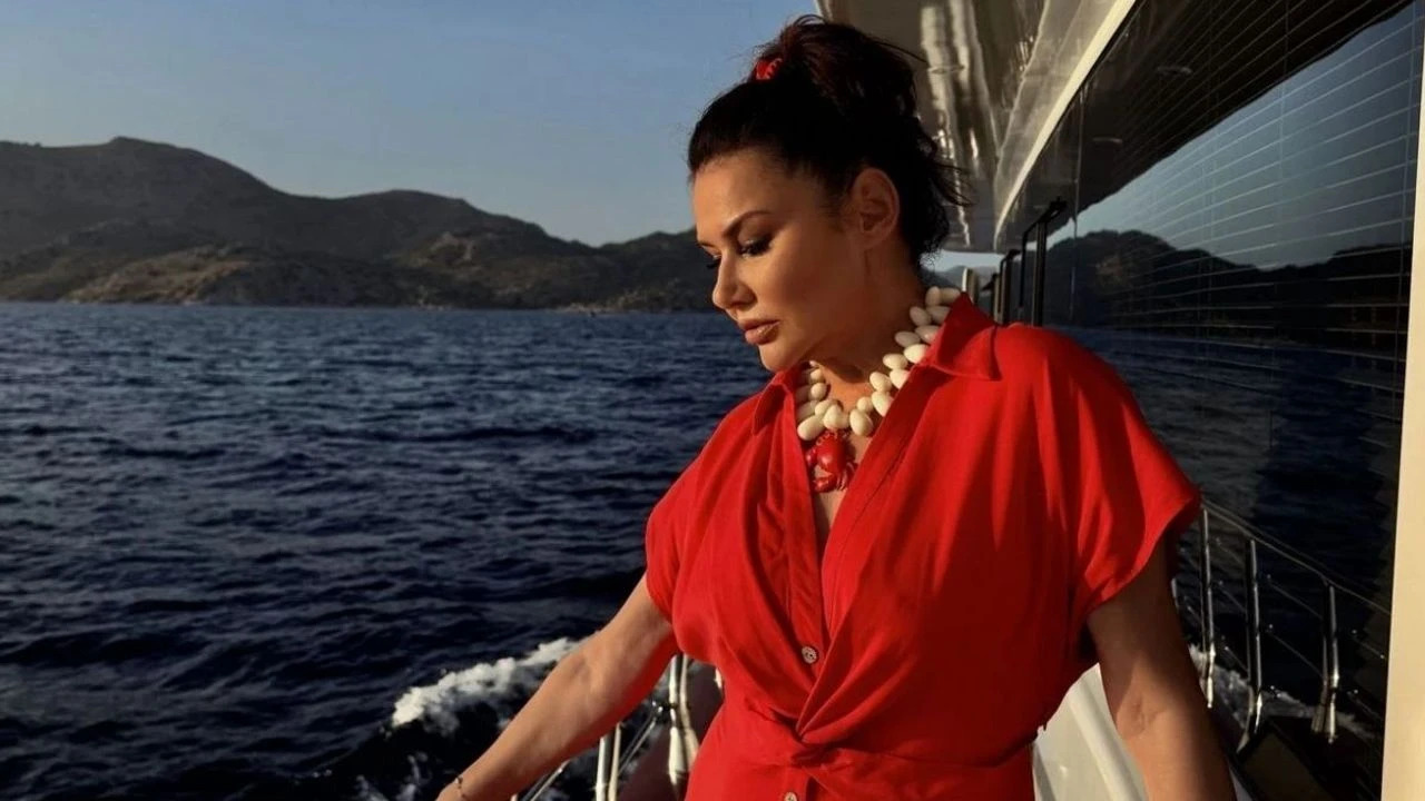 Deniz Seki'den korkutan haber! Evinde düşerek hastanelik oldu