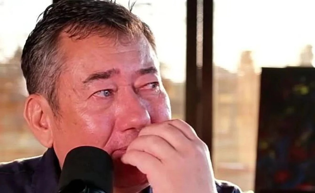 Gazeteci Serdar Akinan Dang virüsüne yakalandı! Canlı yayında vasiyetini açıkladı