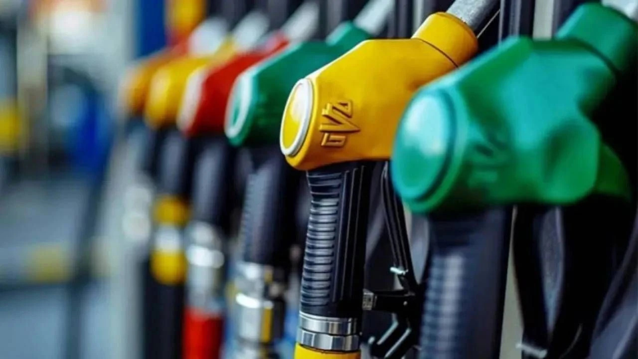 Motorine gece yarısı zammı sonrası fiyatlar 85 lirayı aştı