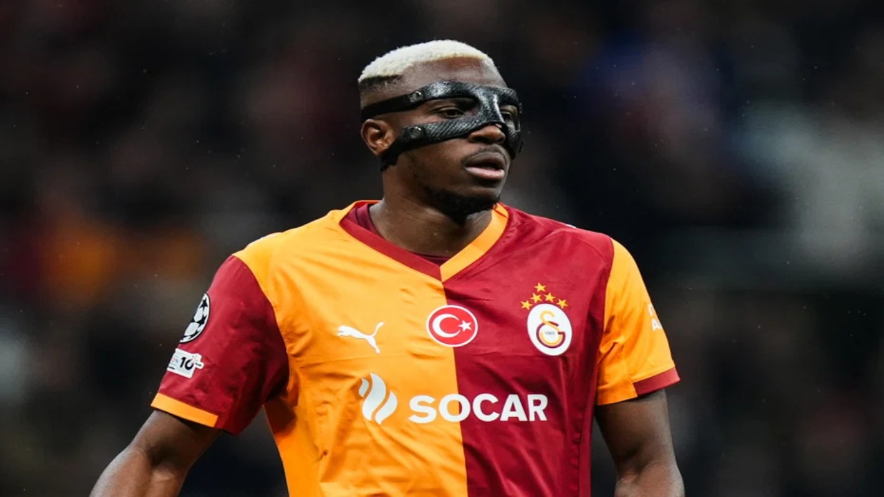 Osimhen durdurulamıyor! Galatasarayda bir efsaneyi daha geride bıraktı