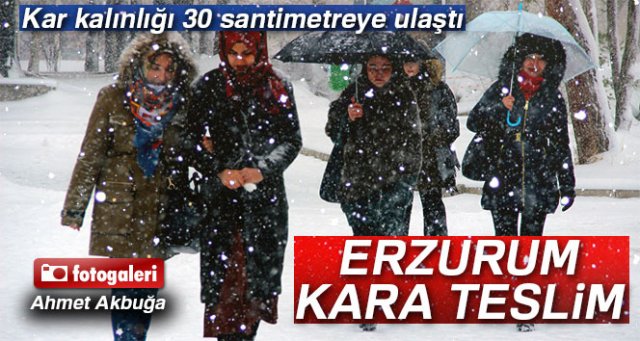 Erzurum’da kent merkezi beyaza bürüdü