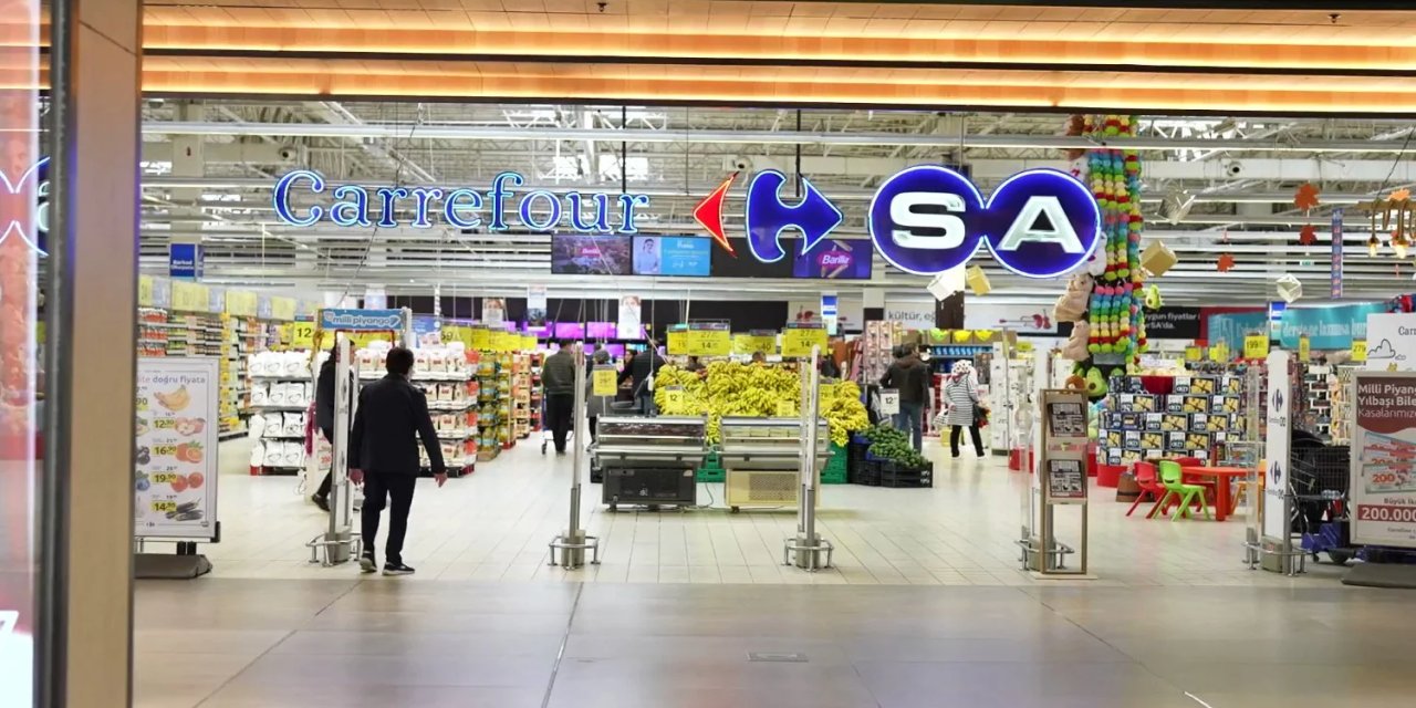 Ayçiçek yağında görülmemiş fiyat: Duyan Carrefour’a koşuyor! Herkes 3’er 5’er tane alıyor