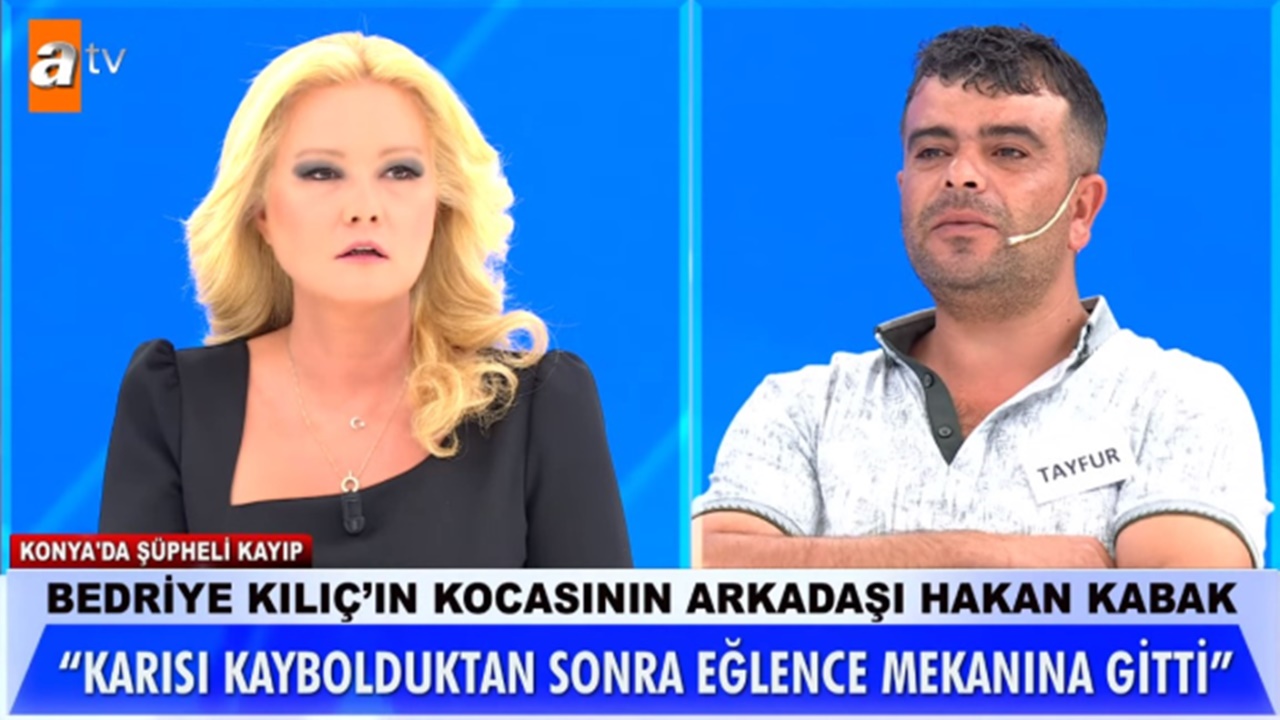 Eşi kayıp olan adam pavyonda adeta gününü gün etmiş