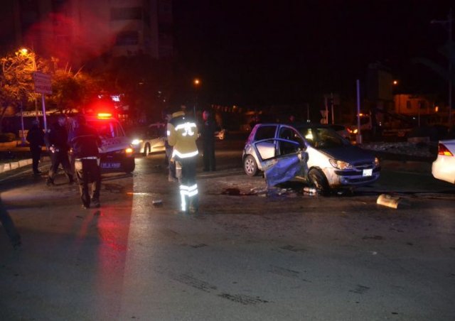 Adana'da zincirleme kaza:1 Ölü