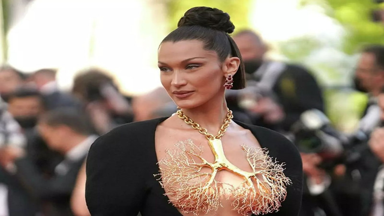 Dünyaca ünlü marka Dior Bella Hadid’i sildi