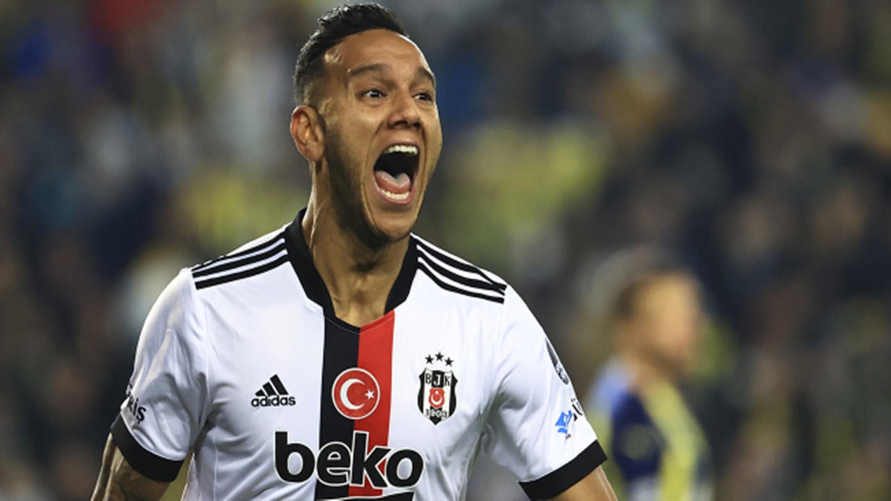 Josef de Souza Volkan Demirel ile olan karesini paylaşıp bu notu düştü